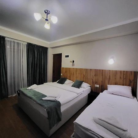 Leon Hotel New Athos Exterior photo